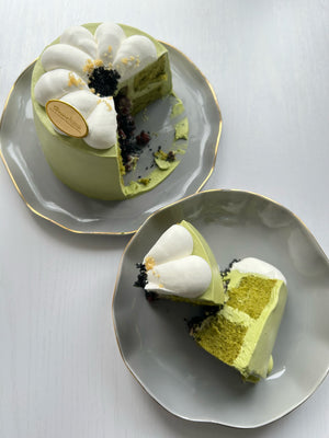 NEW - Matcha & red bean chiffon cake