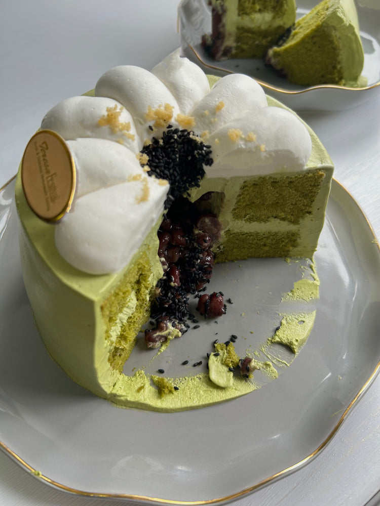 NEW - Matcha & red bean chiffon cake